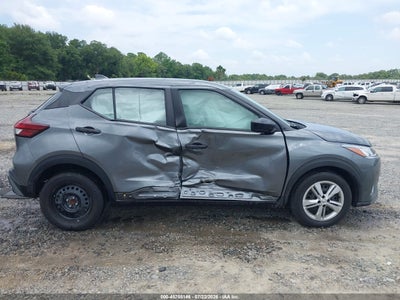 NISSAN KICKS PLAY