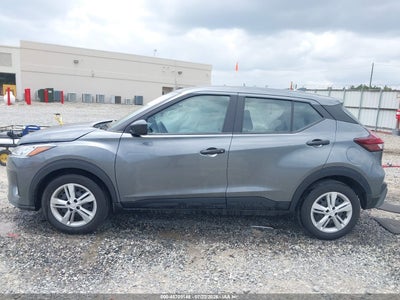 NISSAN KICKS PLAY
