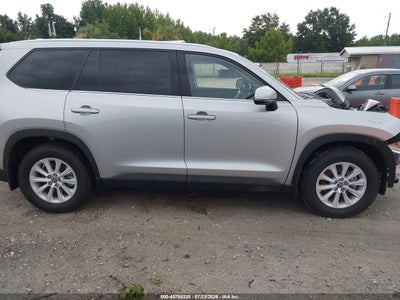 TOYOTA GRAND HIGHLANDER