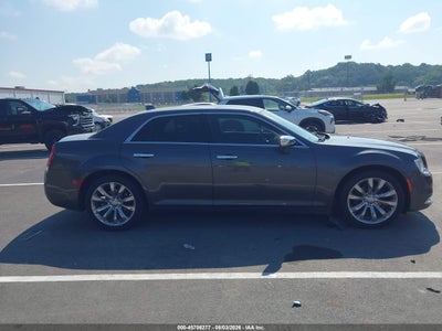 CHRYSLER 300