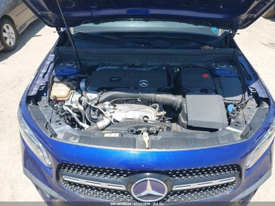 MERCEDES-BENZ GLB 250