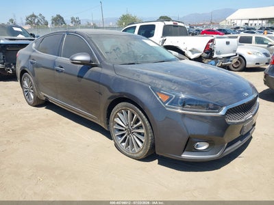 2017 Kia Cadenza