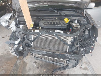CHRYSLER TOWN & COUNTRY