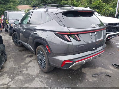 HYUNDAI TUCSON HYBRID