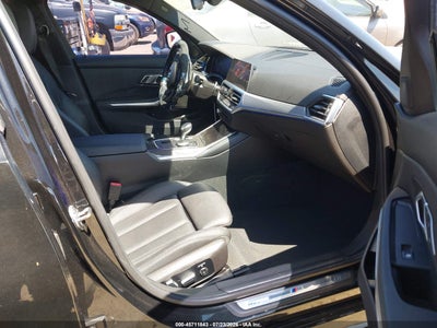 BMW 330I