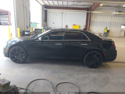 CHRYSLER 300C
