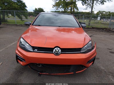 VOLKSWAGEN GOLF R