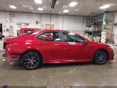 TOYOTA CAMRY