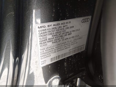 AUDI Q8