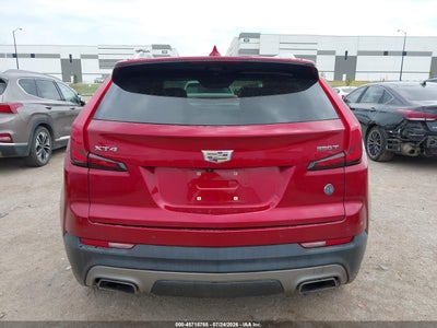 CADILLAC XT4