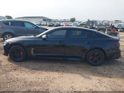 KIA STINGER
