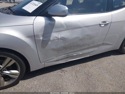 HYUNDAI VELOSTER