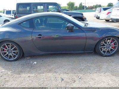 SUBARU BRZ