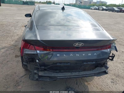 HYUNDAI ELANTRA