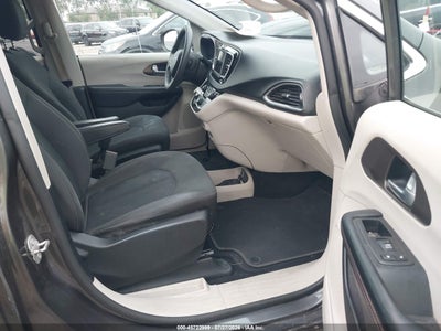 CHRYSLER PACIFICA