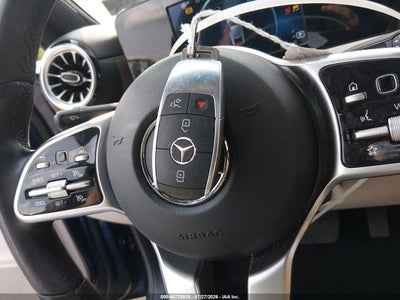 MERCEDES-BENZ A 220