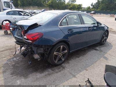 MERCEDES-BENZ A 220
