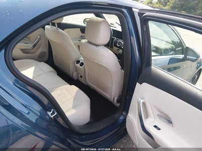 MERCEDES-BENZ A 220