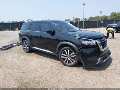 2022 Nissan Pathfinder Platinum 4WD