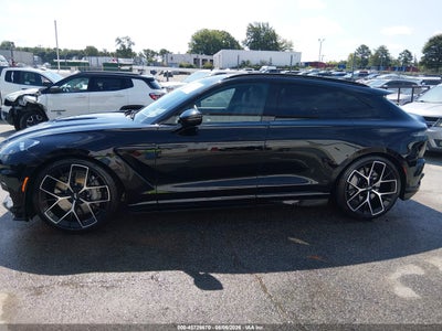ASTON MARTIN DBX