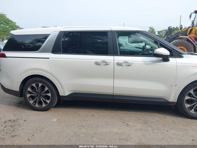 KIA CARNIVAL MPV