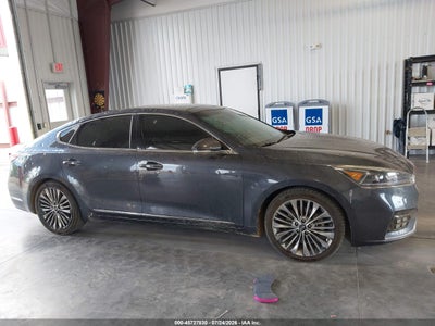 KIA CADENZA