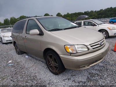 2001 Toyota Sienna