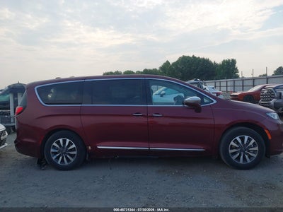 CHRYSLER PACIFICA HYBRID