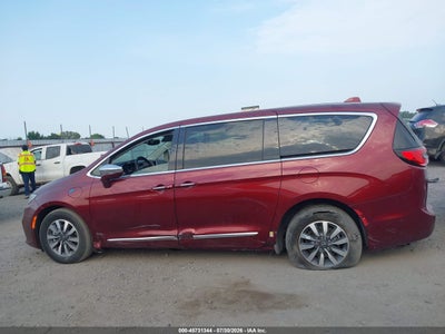 CHRYSLER PACIFICA HYBRID