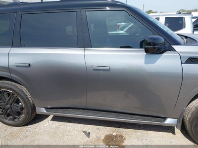 INFINITI QX80