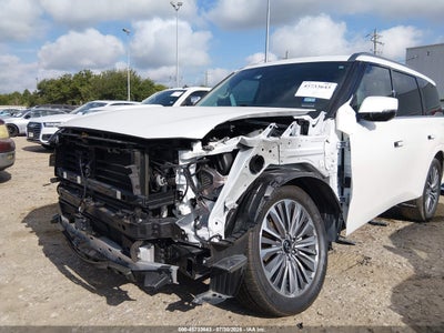 INFINITI QX80