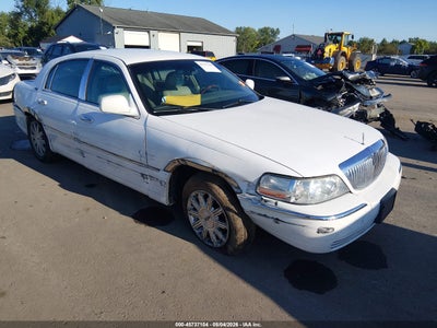 2010 Lincoln Town Car