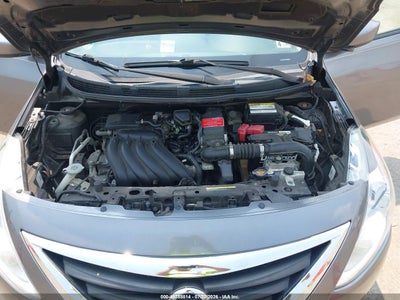 NISSAN VERSA