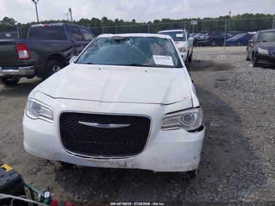 CHRYSLER 300