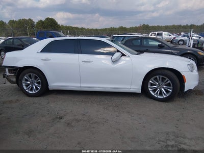 CHRYSLER 300