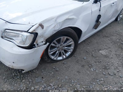 CHRYSLER 300
