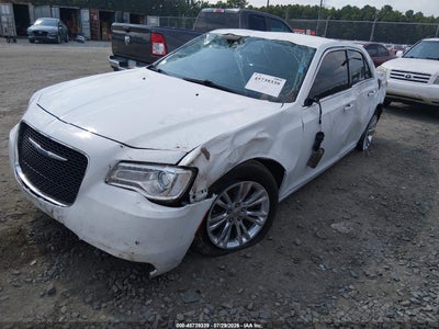 CHRYSLER 300