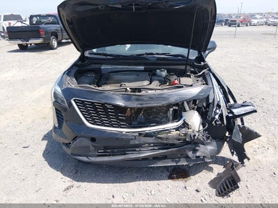 CADILLAC XT4