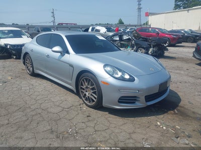 2016 Porsche Panamera