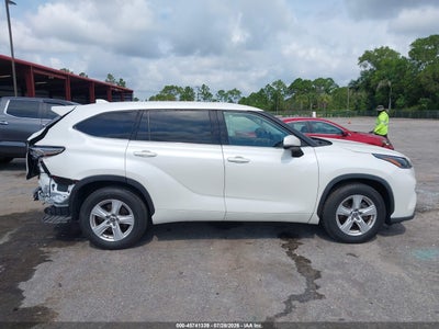 TOYOTA HIGHLANDER