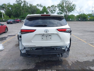 TOYOTA HIGHLANDER