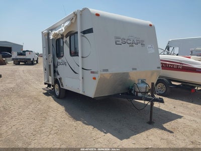 2012 Spree Escape 15' Bumper Pull Travel Trailer