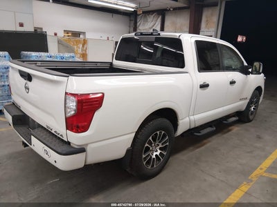 NISSAN TITAN
