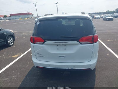 CHRYSLER PACIFICA