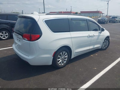 CHRYSLER PACIFICA