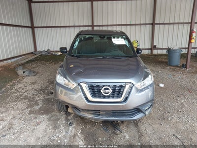 NISSAN KICKS