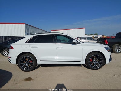 2019 AUDI Q8 13