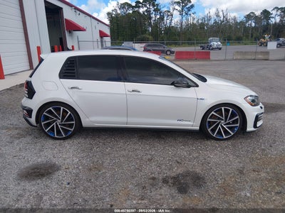 VOLKSWAGEN GOLF R