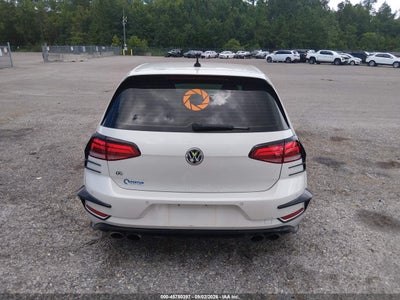 VOLKSWAGEN GOLF R