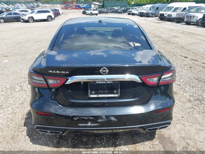 NISSAN MAXIMA
